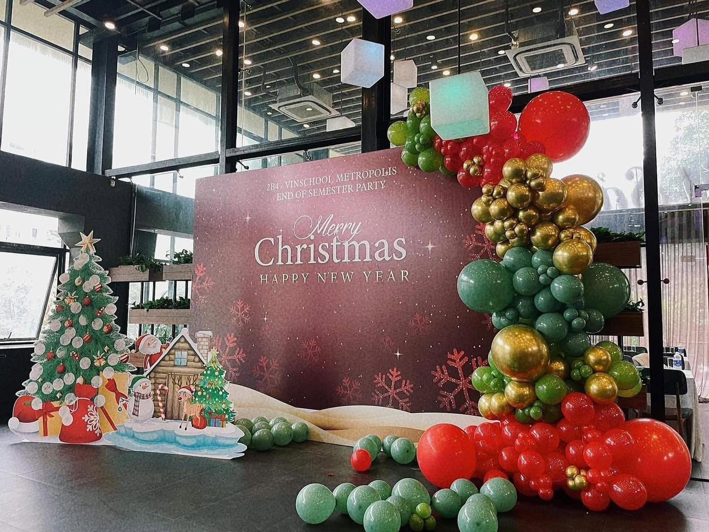 Dịch Vụ Trang Trí Noel Ở Goldmark City